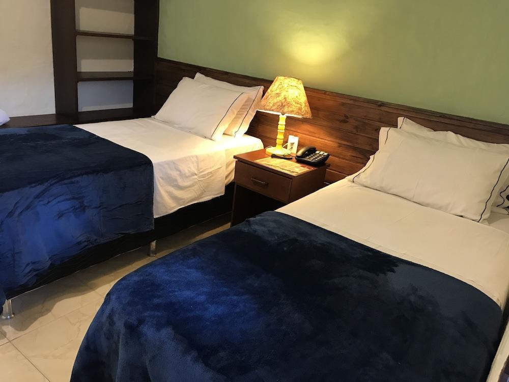 Porto Grande & Convention Hotel 3*